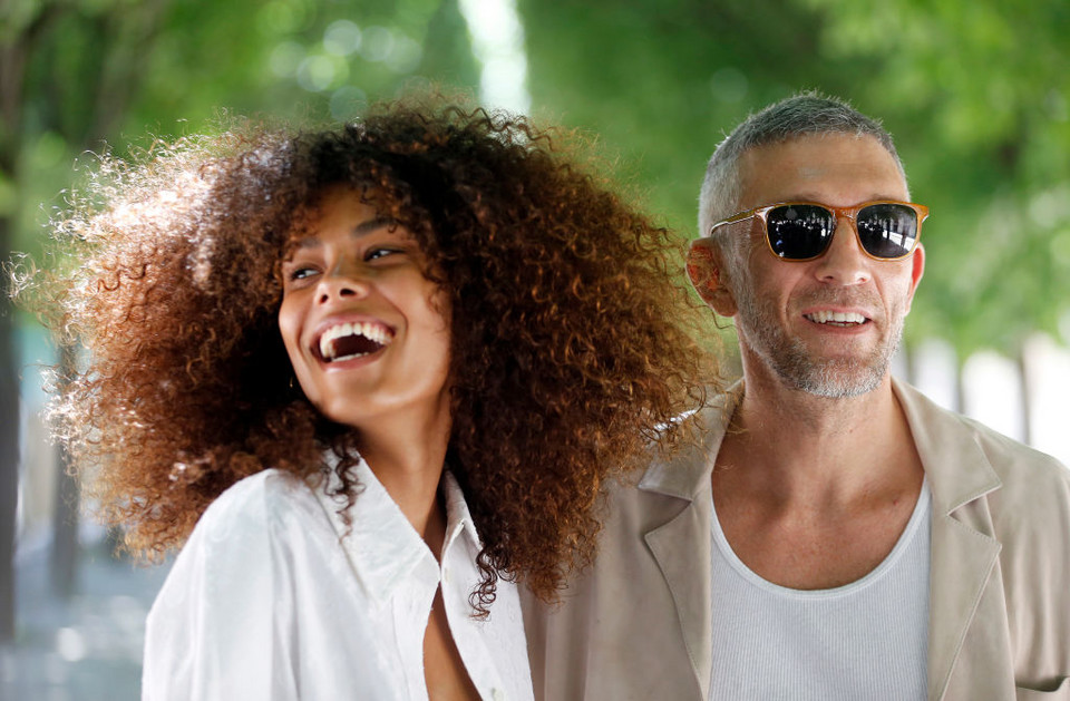 Vincent Cassel i Tina Kunakey