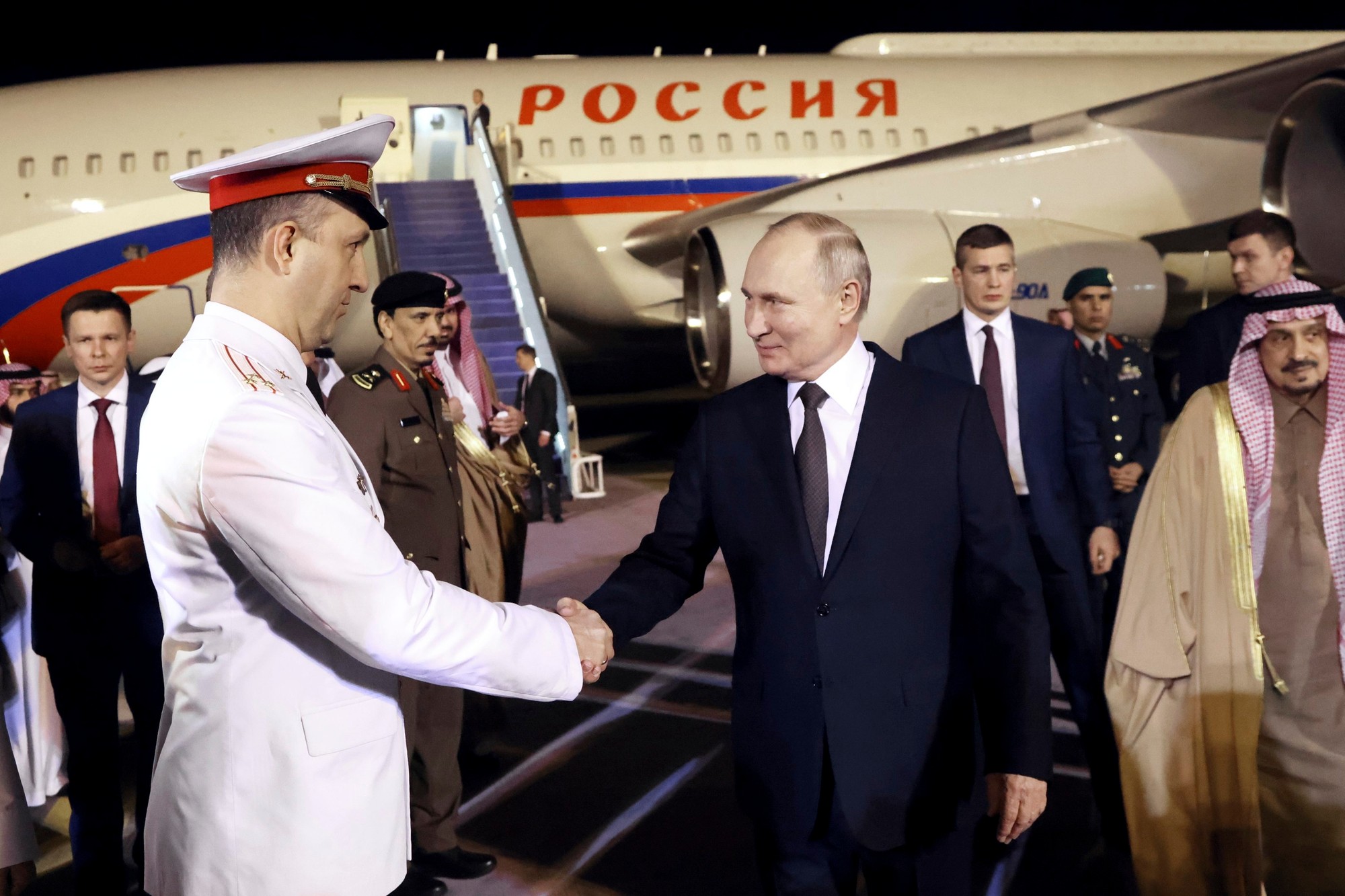 Putin absolvoval prvú zahraničnú cestu do krajín, ktoré nie sú spojencami Ruska.