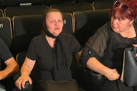 "DOŠLA SAM U PRATNJI OBEZBEĐENJA" Mala Cana nakon komemoracije Andriji Bajiću progovorila o svemu: "Posedujem dokaze, jedno sam mu obećala" (VIDEO)