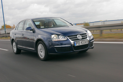 Volkswagen Jetta - Bezpośredni sedan