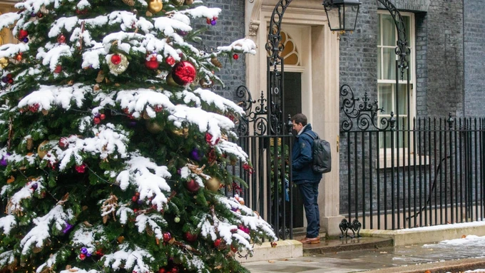 NEKO NAM JE POKUCAO NA VRATA PRED BOŽIĆ: Kada sam otvorio, život nam se ZAUVEK PROMENIO!