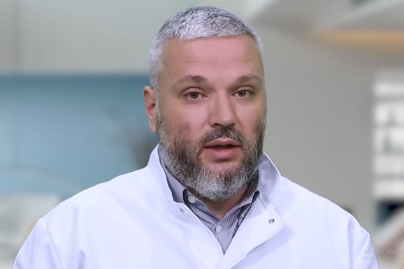 VLADIMIR KECMANOVIĆ IMAO ARSENAL ORUŽJA U STANU! Otkriveno šta je sve nađeno kod oca dečaka ubice nakon masakra u "Ribnikaru": Pištolje, vazdušne puške, na STOTINE METAKA!