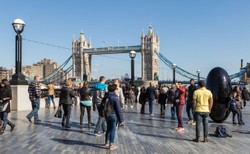 Dlaczego Polacy nie chcą wracać z Wielkiej Brytanii do dobrej zmiany? "W Polsce czuję się jak niechciane dziecko"