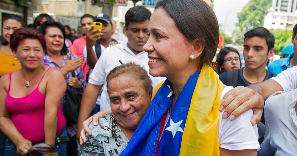 Medal w zamian za władzę? Liderka wenezuelskiej opozycji przekazuje Trumpowi swoją nagrodę