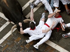 Krwawy rytuał w Hiszpanii ku czci świętego. ZDJĘCIA!