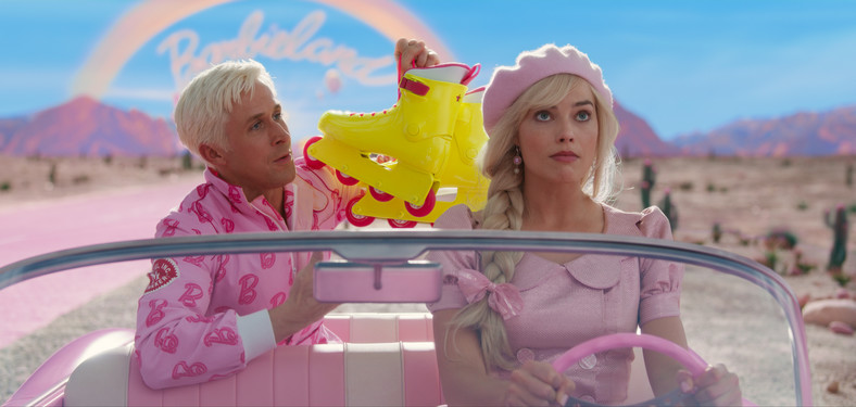 Ryan Gosling i Margot Robbie w filmie "Barbie"