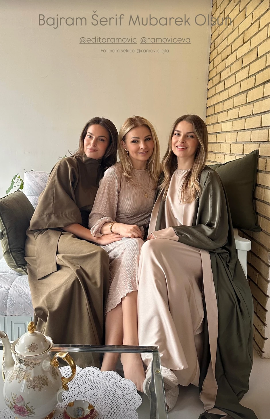 Džejla Ramović sa majkom i sestrom