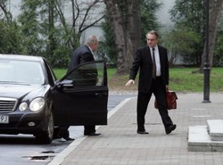 Zgrzyta w koalicji? Pawlak idzie na rozmowę z Kaczyńskim