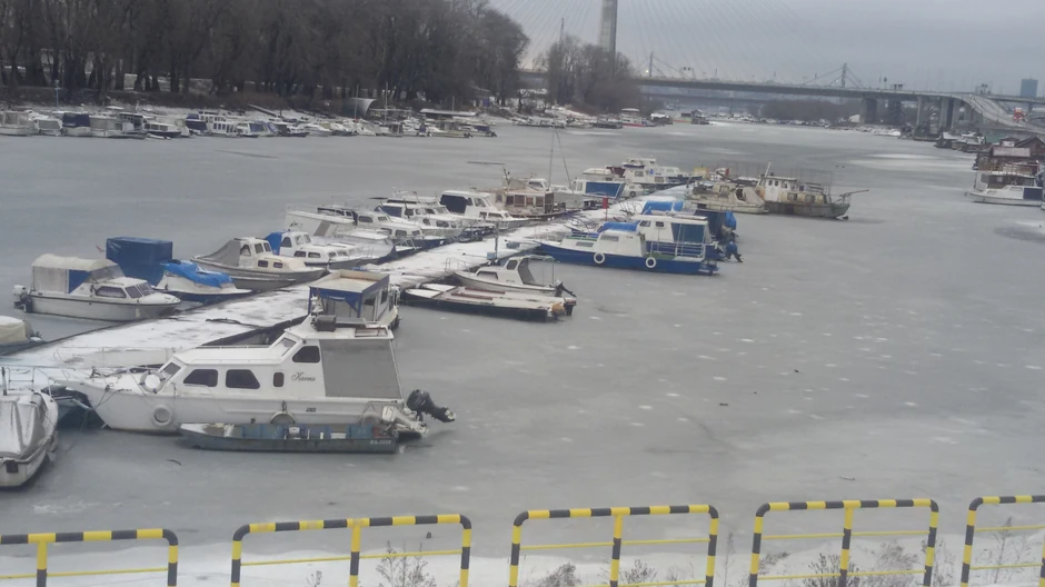 Zaleđena marina na Adi Ciganliji