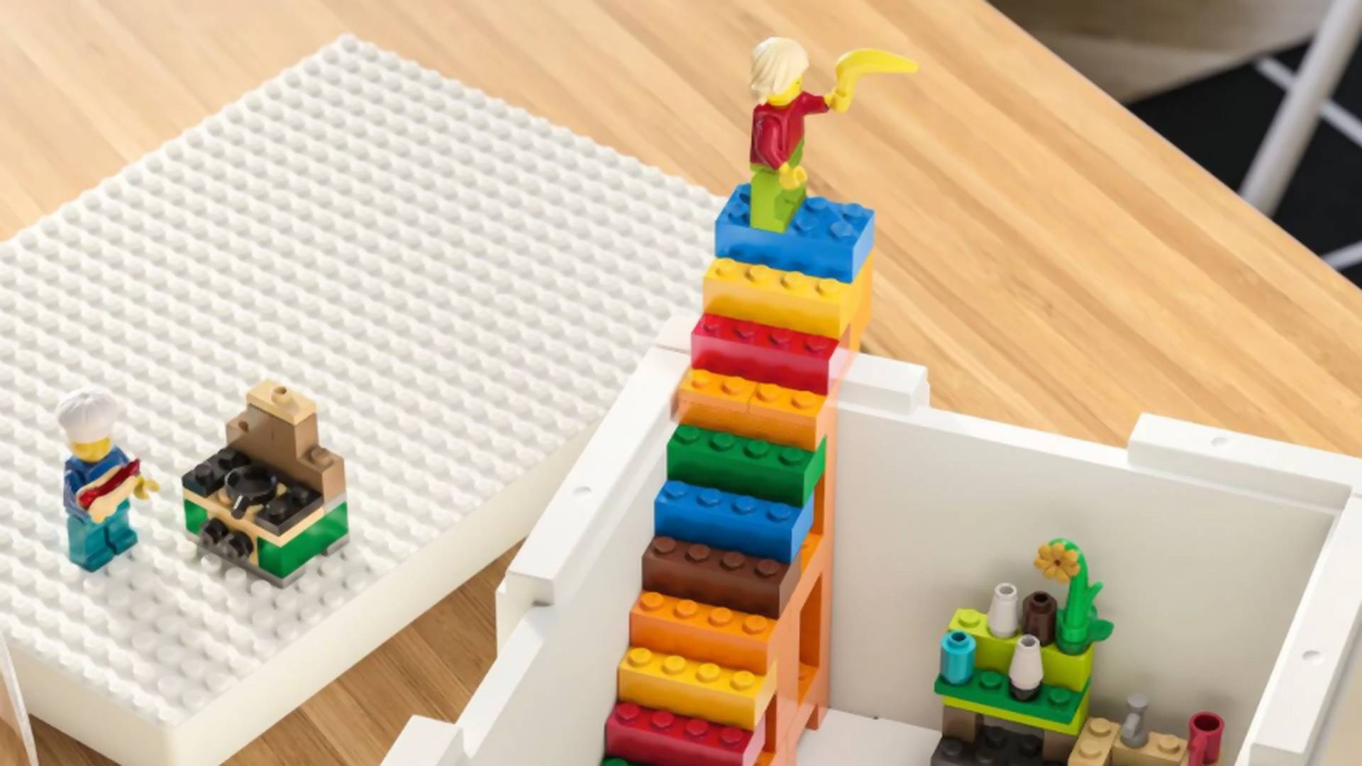 IKEA predstavila svoju prvú kolaboráciu s dánskou značkou stavebníc LEGO