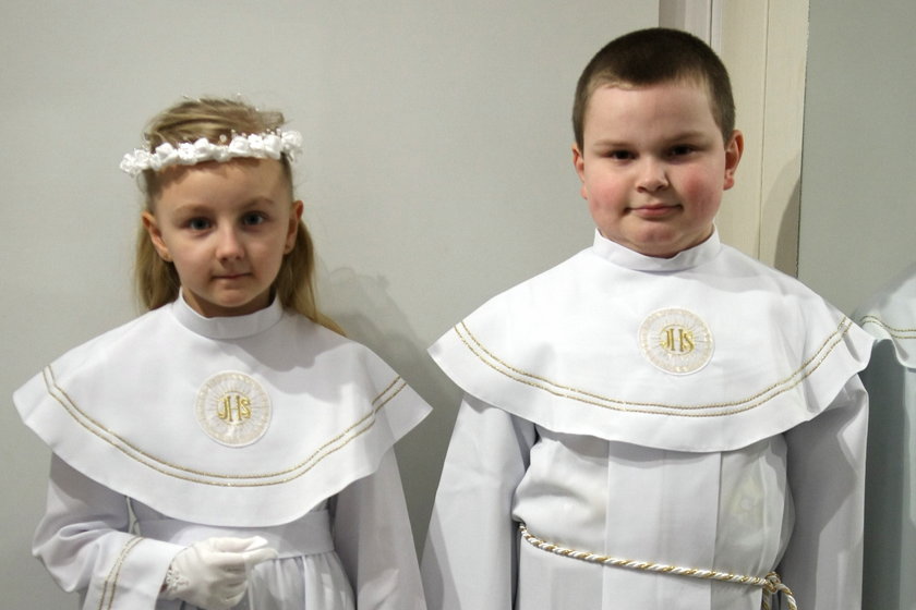 Fakt radzi, jak ubrać dziecko na pierwszą komunię świętą