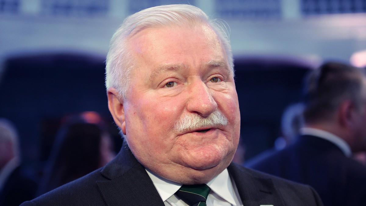 Lech Wałęsa został honorowym obywatelem Zielonej Góry w sierpniu 2008 roku na wniosek prezydenta miasta Janusza Kubickiego. Pomysł nadania tego tytułu byłemu prezydentowi Polski od początku wzbudzał sprzeciw radnych PiS-u. Teraz do krytycznych głosów dołączyło zielonogórskie stowarzyszenie "Stop krzywdzie", które ma nadzieję, że radni odbiorą tytuł Wałęsie. - Mamy dosyć agentów i zdrajców - mówi Onetowi jego prezes Kazimierz Herian.