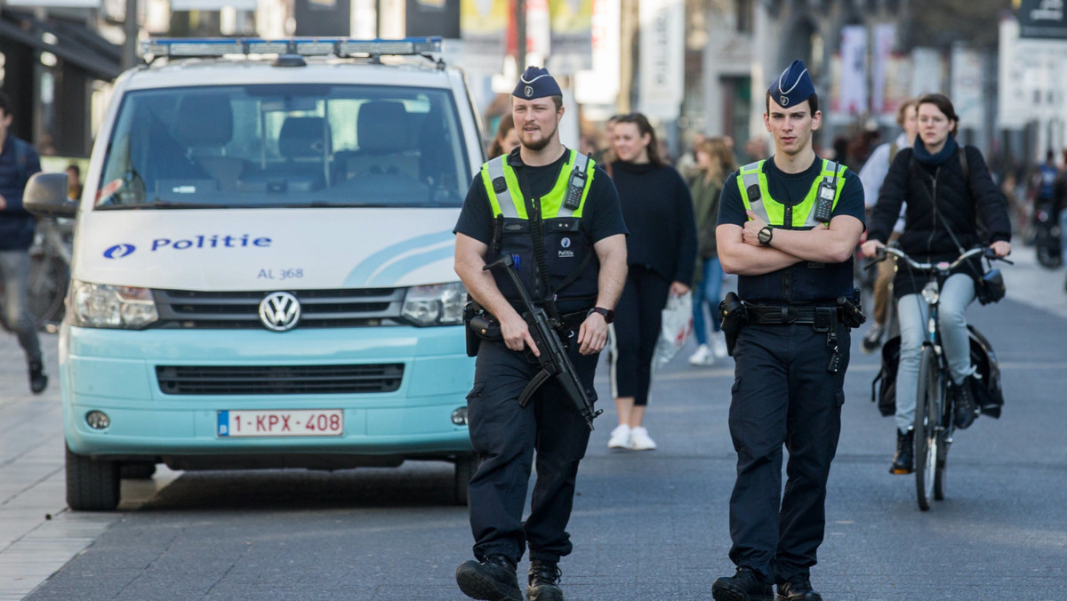 Władze Francji są przekonane, że mężczyzna, który został zatrzymany w Antwerpii z powodu podejrzeń, że próbował dokonać zamachu, najpewniej nie chciał taranować ludzi autem, lecz był pijany i usiłował uciec przed policyjną kontrolą - podał dziś Reuters.