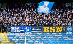 Dziesiąty ligowy gol Kądziora. Kibice Dinama nie zachowali bezpiecznego dystansu