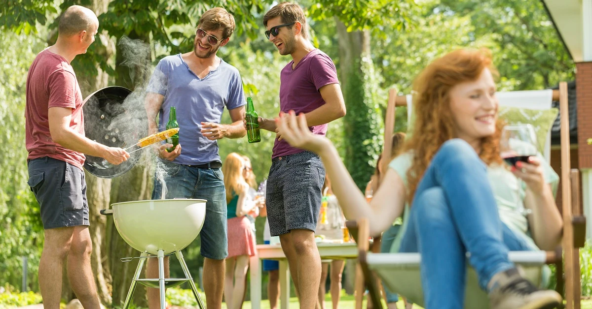 Wyniszcza wątrobę bardziej niż wódka. Polacy piją po 130 litrów na głowę!