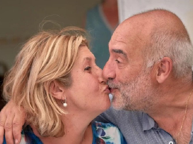 "Imam 63 godine, svingerka sam i udata sam. Muž me u sve uveo i sjajno nam je" (ilustracija)