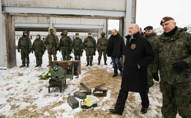 Antoni Macierewicz i Prezes Stowarzyszenia ObronaNarodowa.pl Grzegorz Matyasik