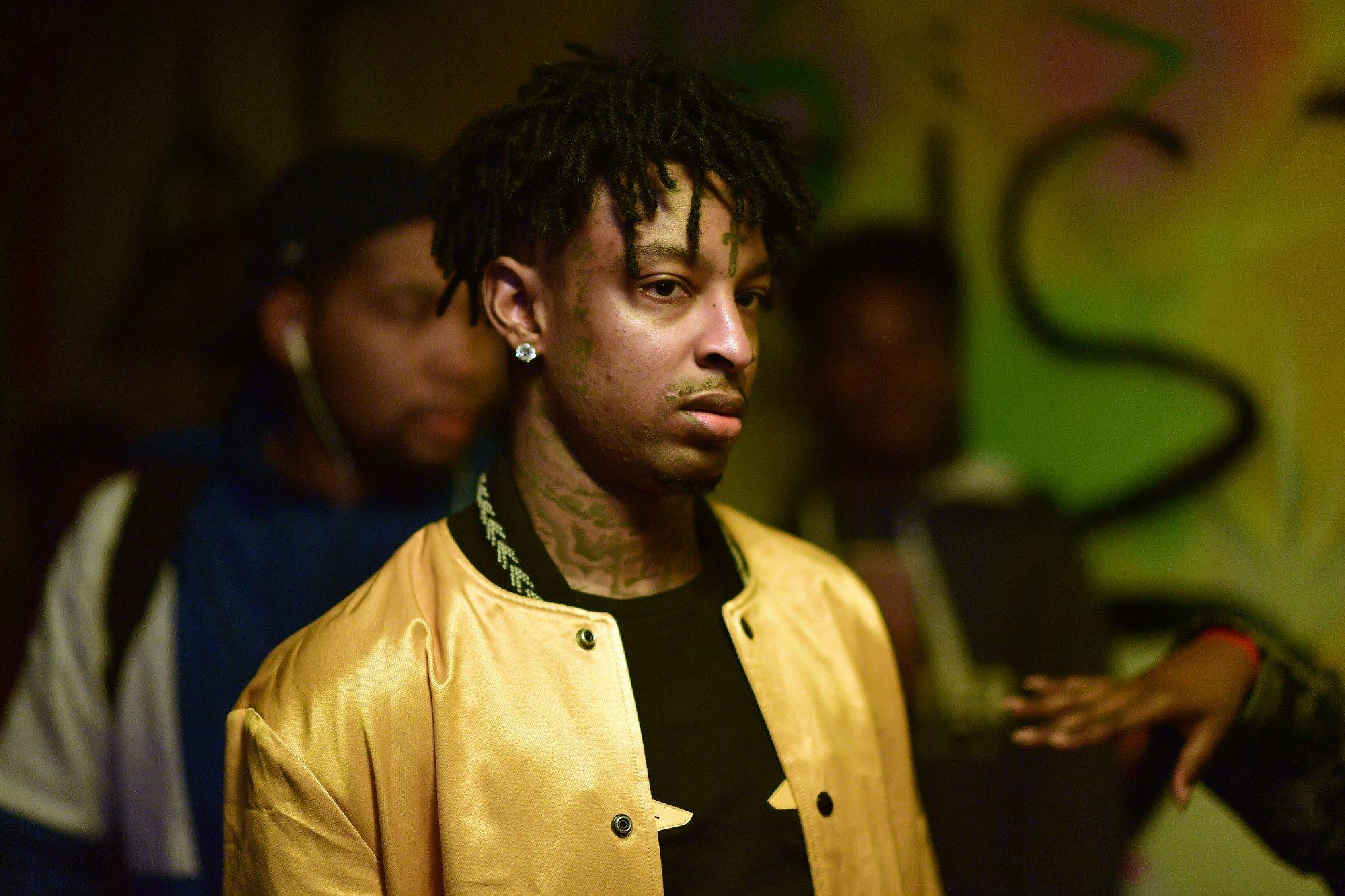 21 Savage said he wasn't offended by the brutal memes mocking him for ...