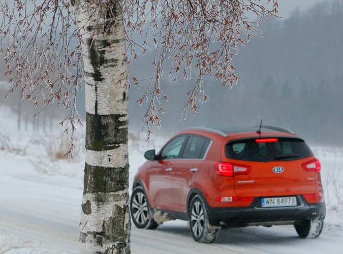 Nowa Kia Sportage to samochód, który swoimi atutami skusił już ponad 3300 Polaków. My sprawdziliśmy w teście wady i zalety tego modelu.