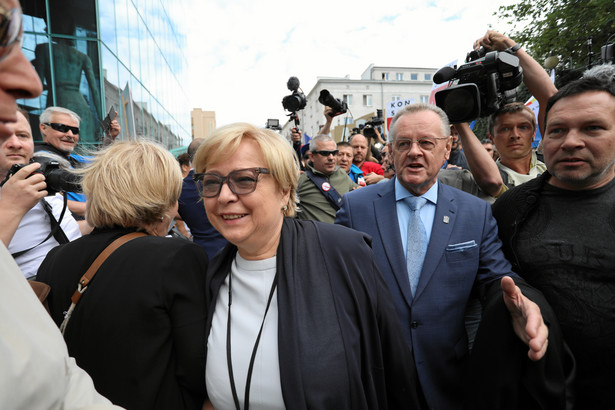 Gersdorf - wybrana na I prezesa SN w 2014 r. - podkreślała wielokrotnie, że kadencja I prezesa SN zgodnie z konstytucją trwa 6 lat.