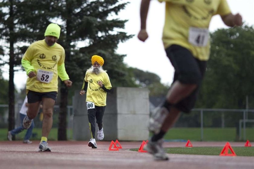 100-latek przebiegł maraton. Zobacz