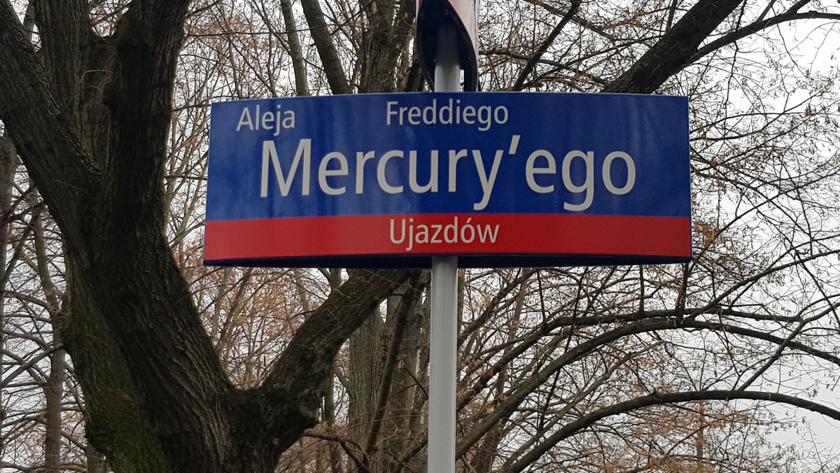 Warszawa: Freddie Mercury ma swoją aleję. Dziś odsłonięto tablice