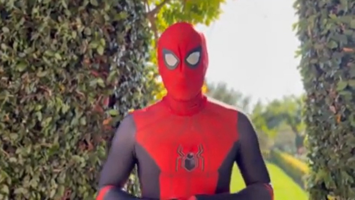 Książę Harry jako Spider-Man. Mówi o tęsknocie za bliskimi