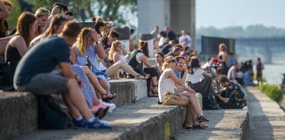 Picie pod chmurką. Rząd wycofuje się z kontrowersyjnego pomysłu