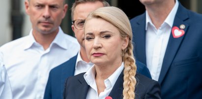 "100 konkretów" ciąży Tuskowi. Posłanka KO tłumaczy, dlaczego ich nie realizują