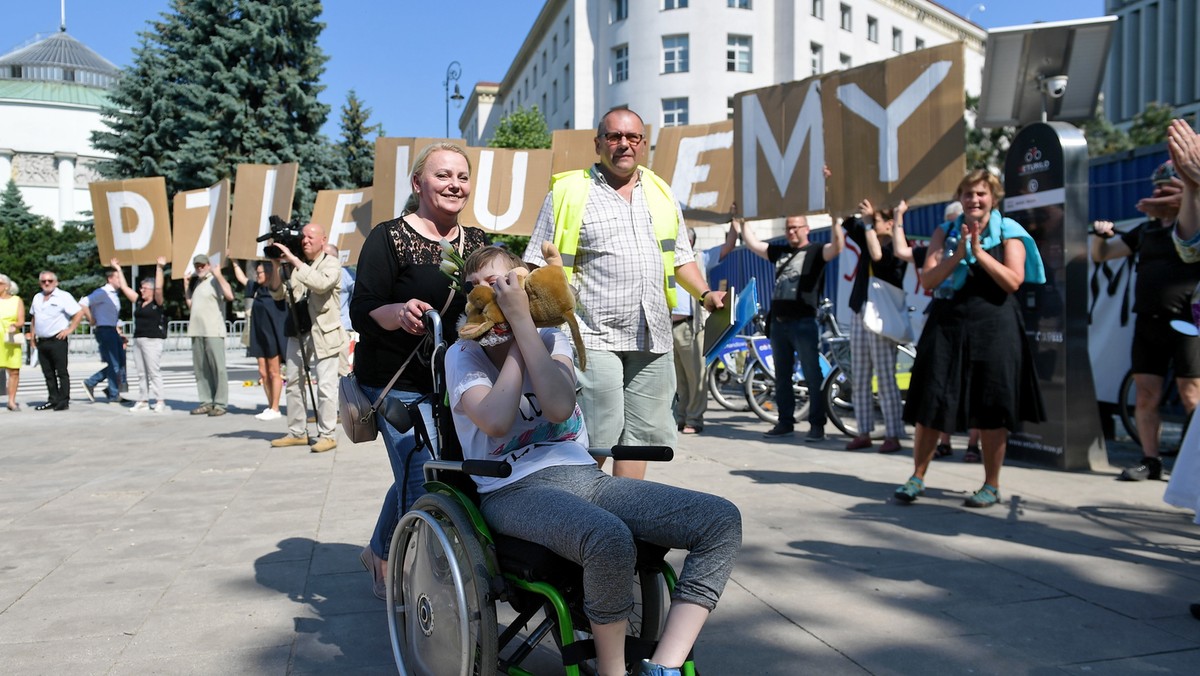 Zakończenie sejmowego protestu niepełnosprawnych