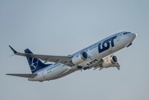 Rewolucyjne zmiany na Lotnisku Chopina w Warszawie 2026. Koniec z przelewaniem kosmetyków i wyjmowaniem laptopów z bagażu podręcznego