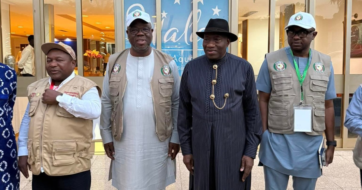 Ex-Nigerian president, other African leaders trapped in Guinea-Bissau coup