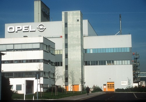 Opel zostaje w Europie! Magna International wesprze giganta z Niemiec