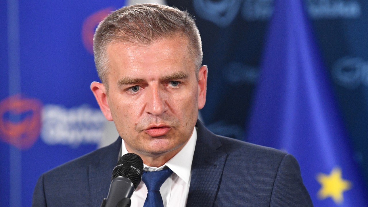 Europoseł KO o głośnych słowach Szymona Hołowni. "Lubi eksperymentować"