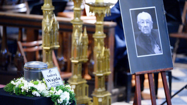Rozpoczyna się pogrzeb Andrzeja Wajdy