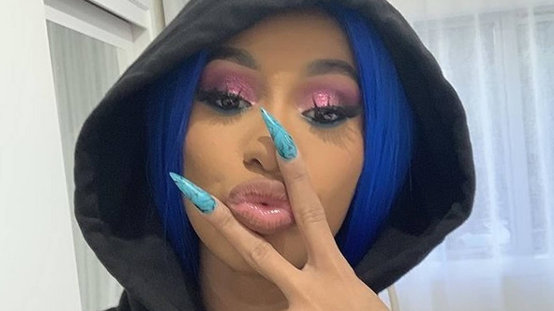 Stajling Cardi B predviđa budućnost