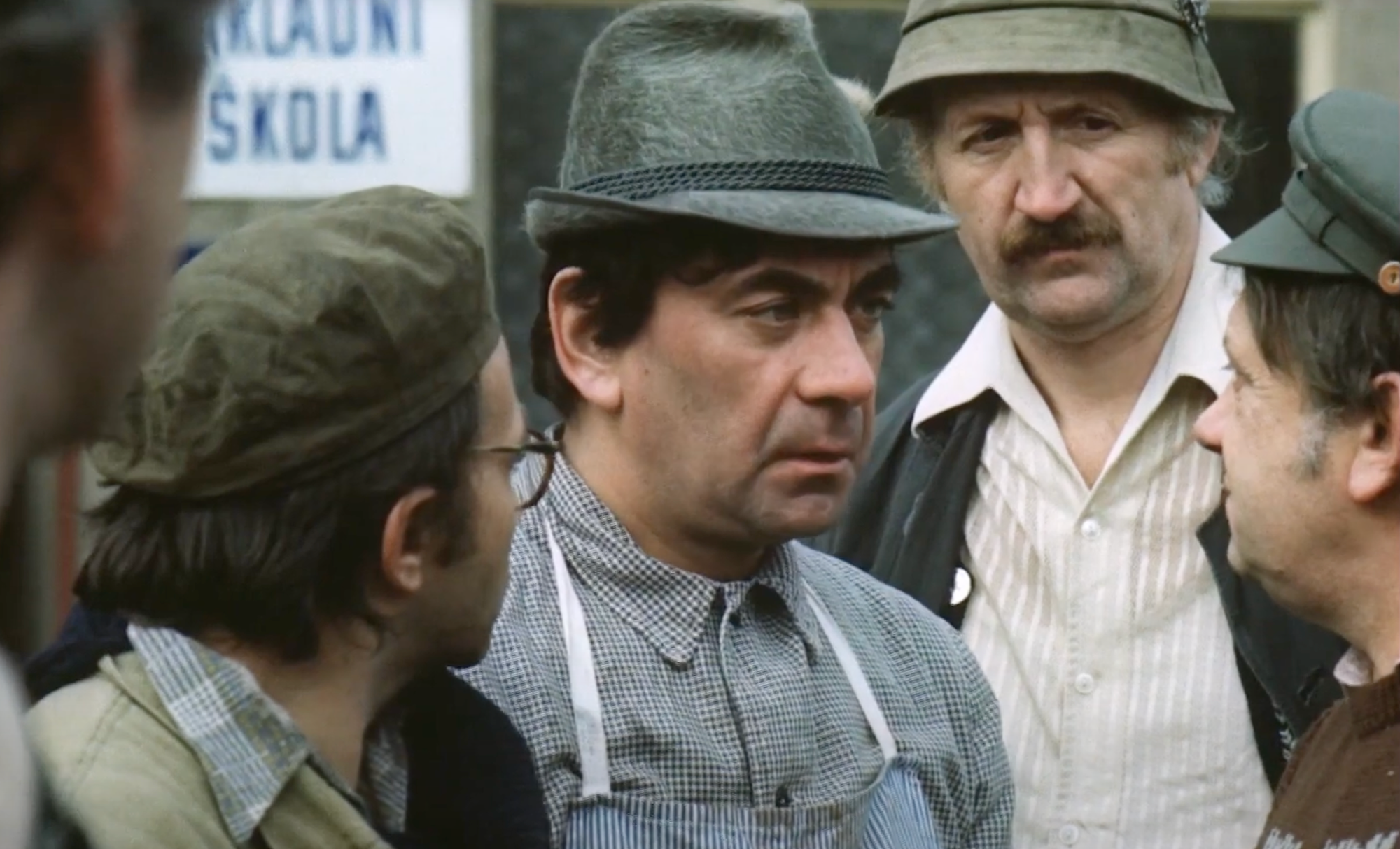 Český herec Petr Čepek vo filme Slavnosti sněženek.