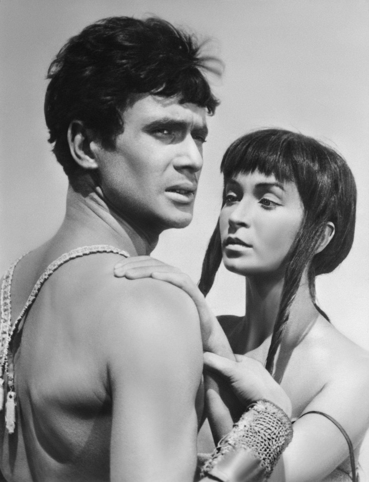 Jerzy Zelnik i Krystyna Mikołajewska w filmie "Faraon" (1966)
