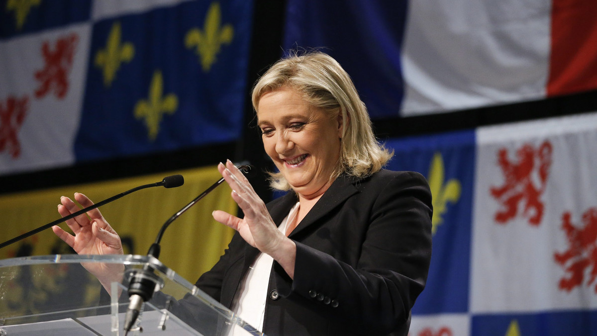 Według sondaży powyborczych (exit polls) skrajnie prawicowy Front Narodowy (FN) zwyciężył w pierwszej turze wyborów regionalnych we Francji. Szefowa FN Marine Le Pen twierdzi, że jej partia osiągnęła wspaniały wynik.