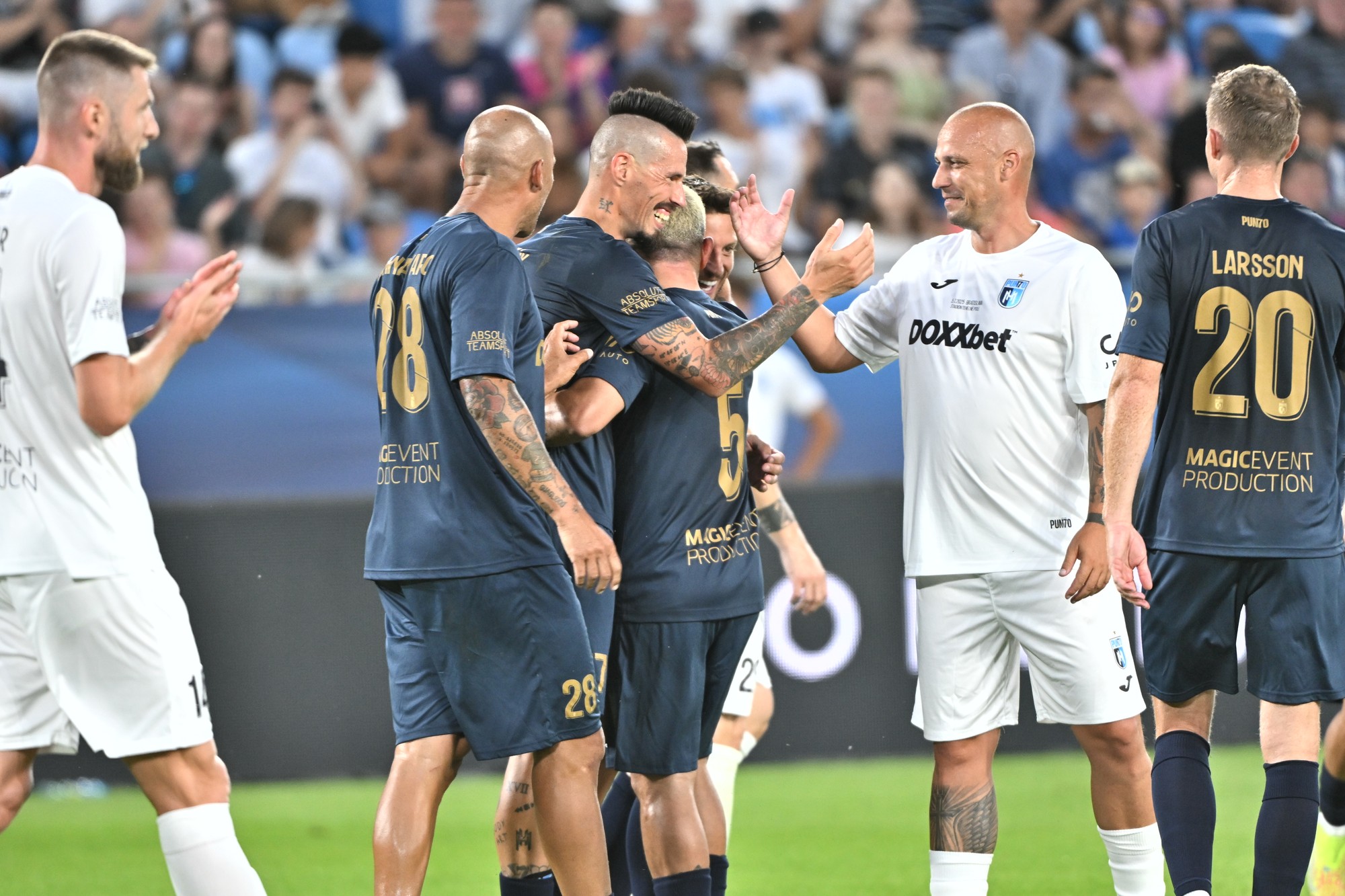 Futbalista Marek Hamšík počas svojho rozlúčkového zápasu. 