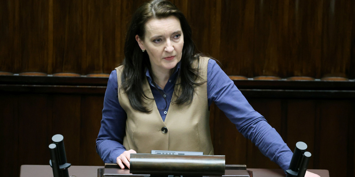 Ministra ds. polityki senioralnej Marzena Okła-Drewnowicz