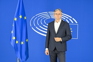 Szarzyzna polityki dopadnie każdego