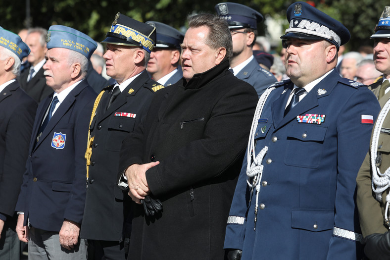 Jarosław Zieliński podczas uroczystości odsłonięcia pomnika w hołdzie Ofiarom Obławy Augustowskiej w 2019 r.