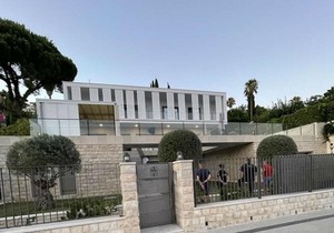Opsadno stanje ispred kuće Matijevića u Herceg Novom 