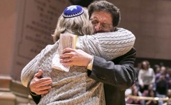 'Tydzień nienawiści' w USA. Trump pod ostrzałem Żydów i lewicy za zbrodnie prawicowych fanatyków