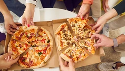 Znana sieć pizzerii zamyka prawie 70 lokali w Wielkiej Brytanii. 1200 miejsc pracy zagrożonych