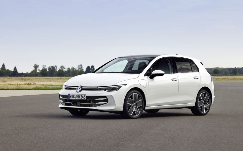 Nowy Volkswagen Golf 2024: jakie zmiany przy okazji liftingu?