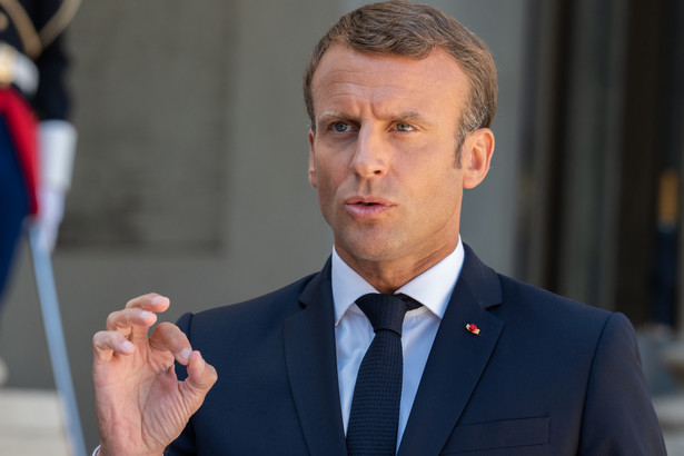 Emmanuel Macron wyruszył w przedwyborczy Tour de France