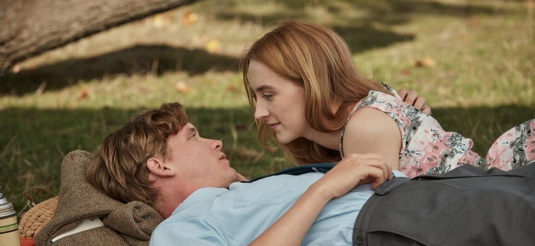 Nowminowana do Oscara Saoirse Ronan i znany z "Dunkierki" Billy Howle w romansie "Na plaży Chesil". Zobacz ZWIASTUN