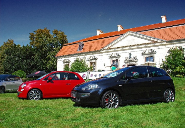 Perły dawnej i współczesnej włoskiej motoryzacji zjechały z całej Polski w jedno miejsce na dwa dni święta pasjonatów włoskiego stylu życia i motoryzacji